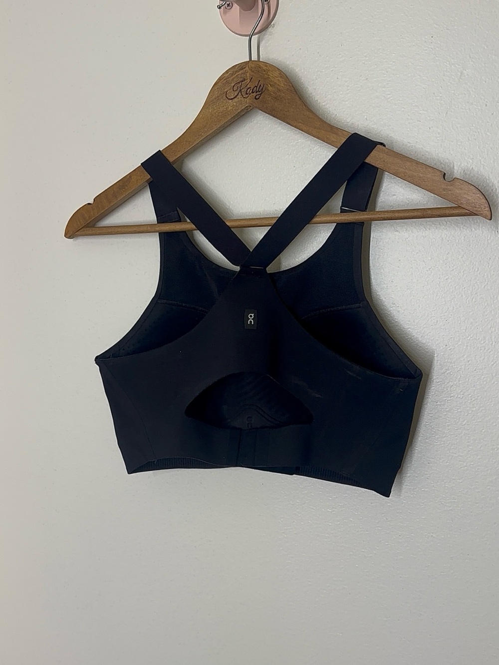 On Running High Support Sports Bra Black Racerback Approx Small - Picture 4 of 7